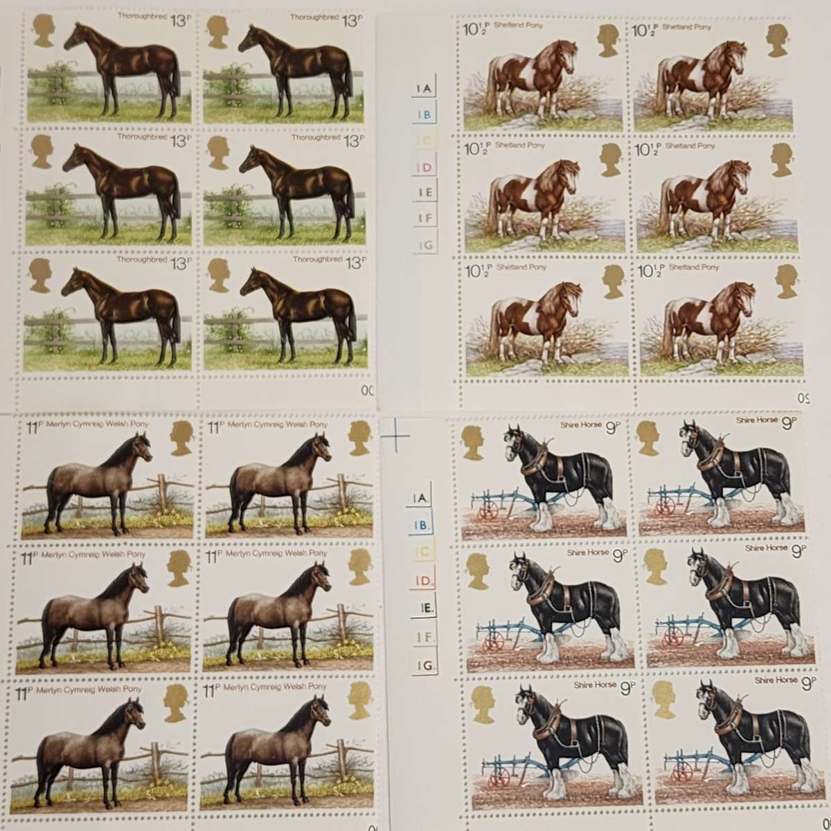 коллекция марок о лошадях онлайн-пазл