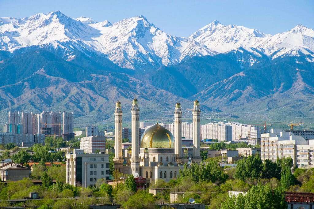Almaty-Stadt Online-Puzzle vom Foto