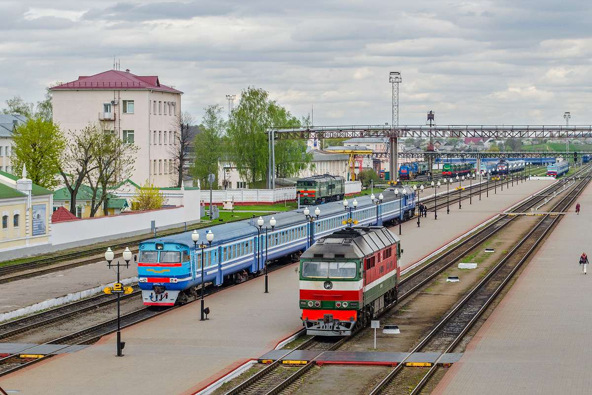 ЖП гара на руските железници онлайн пъзел от снимка