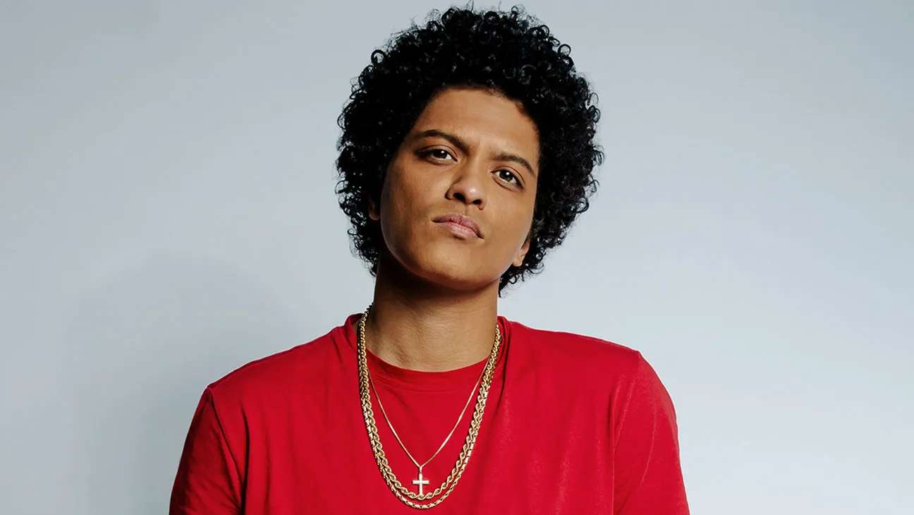 BRUNO MARS puzzle online from photo