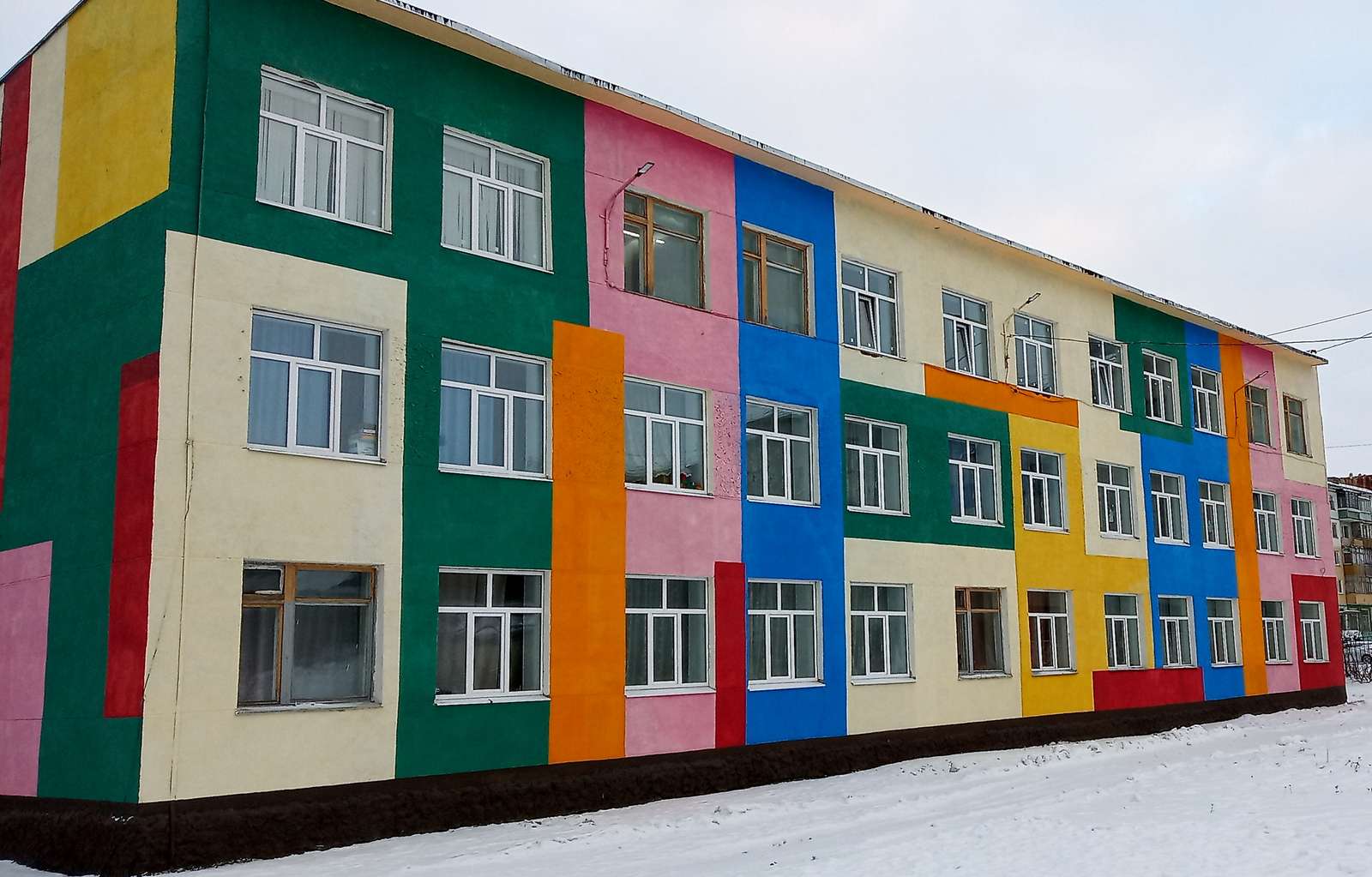 Cidade de Vorkuta puzzle online a partir de fotografia