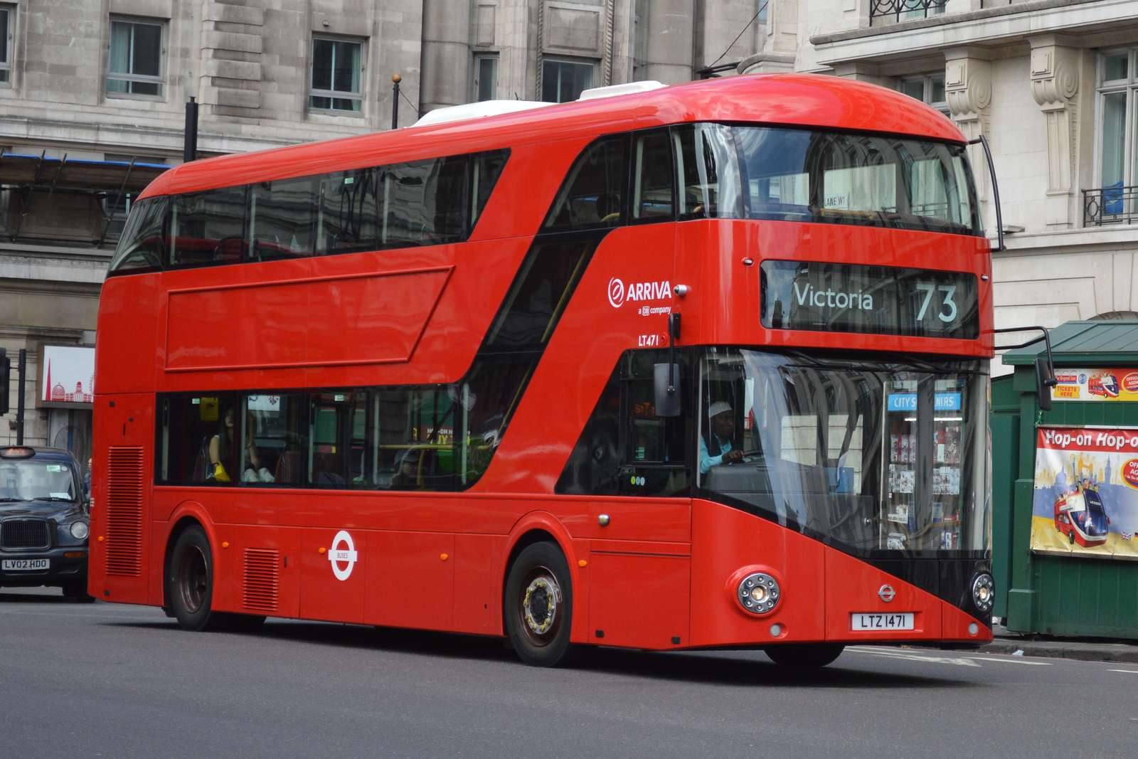 Автобуси Червени онлайн пъзел