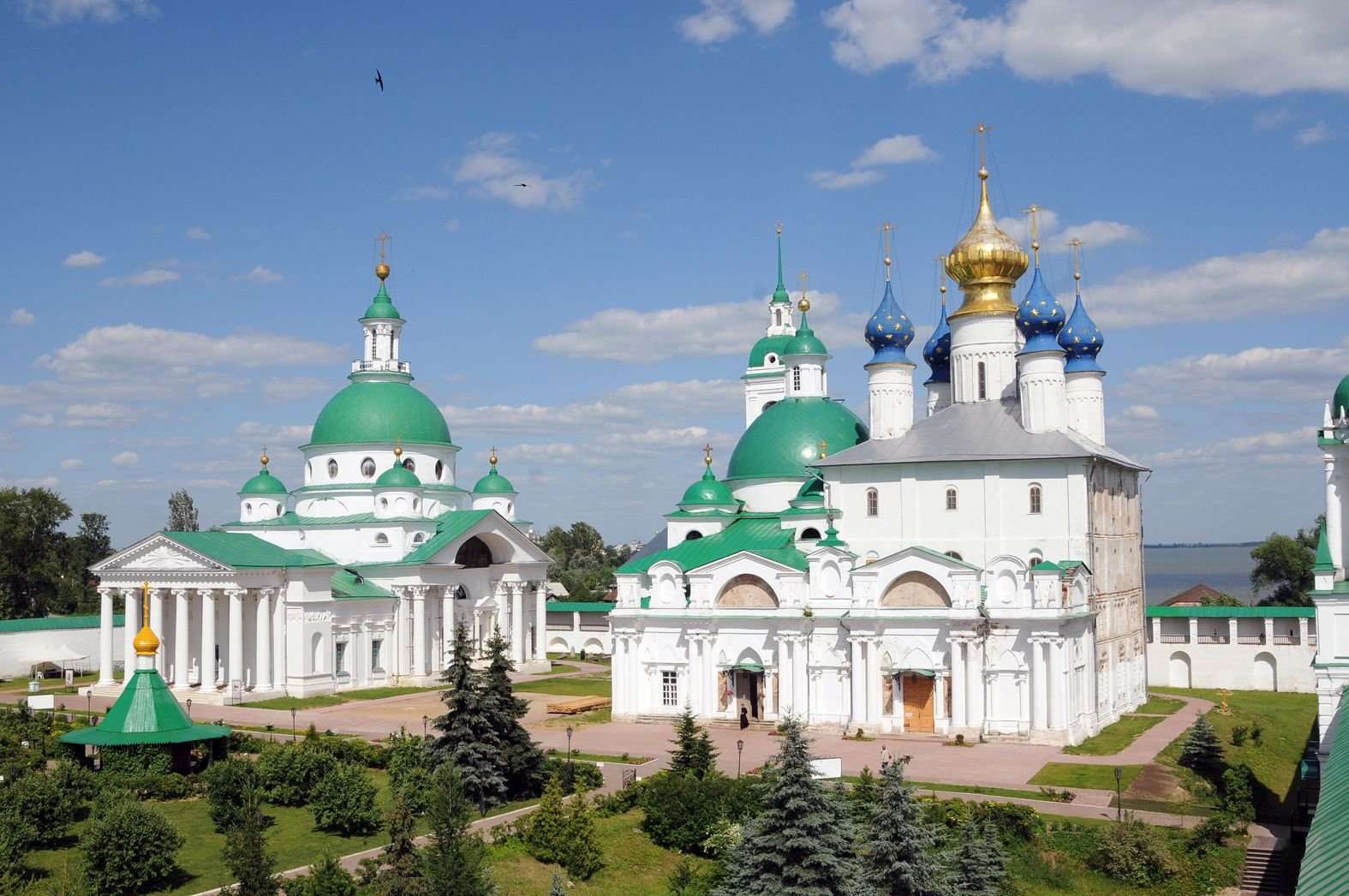 православний храм скласти пазл онлайн з фото