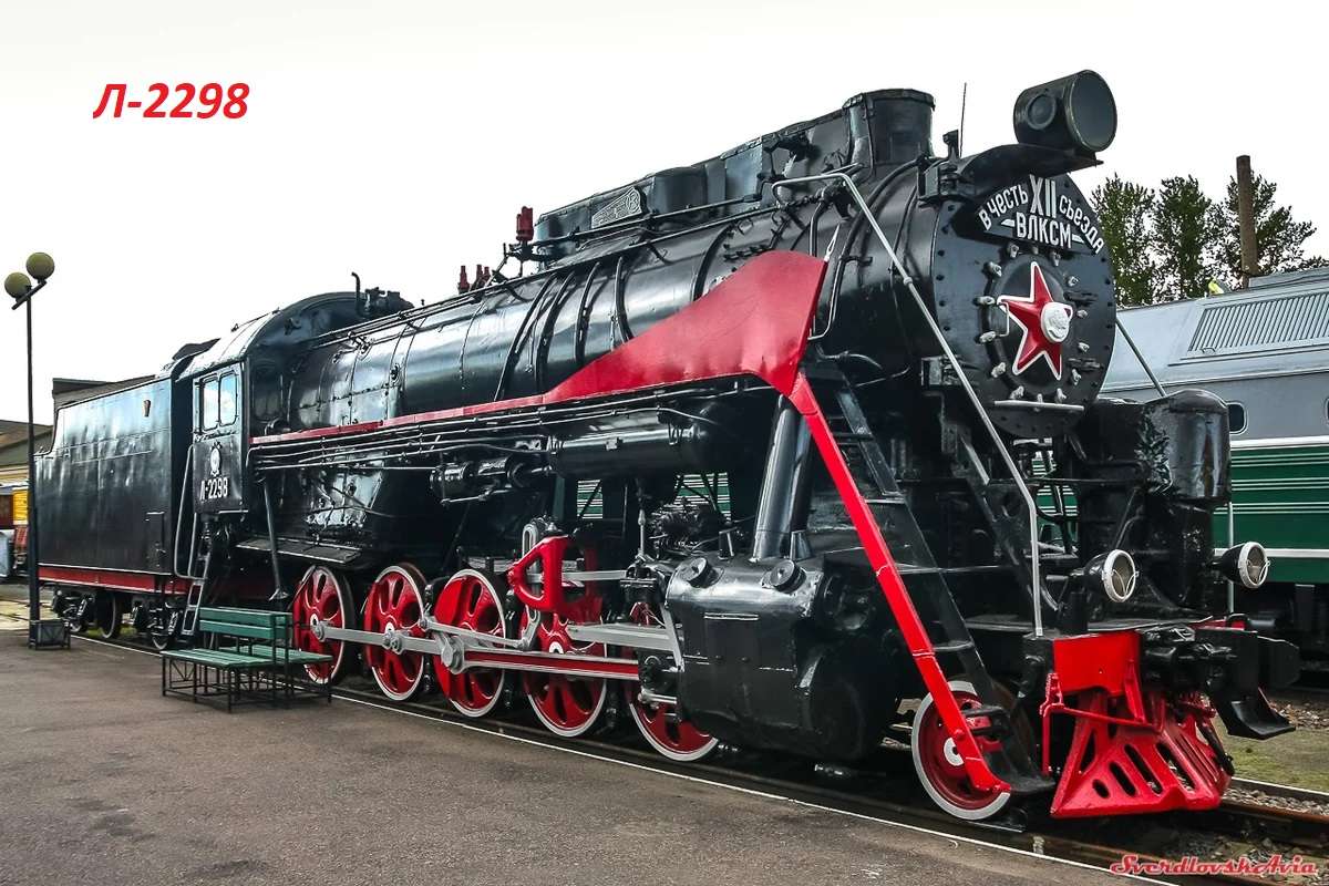 USSR steam locomotives puzzle online from photo