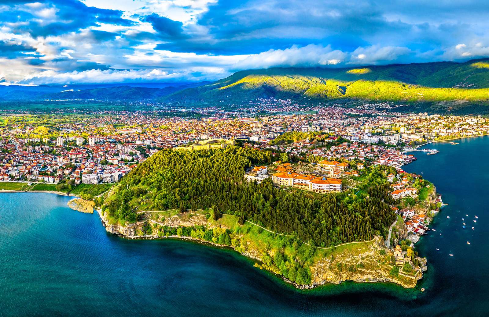 Macedónia színesben online puzzle