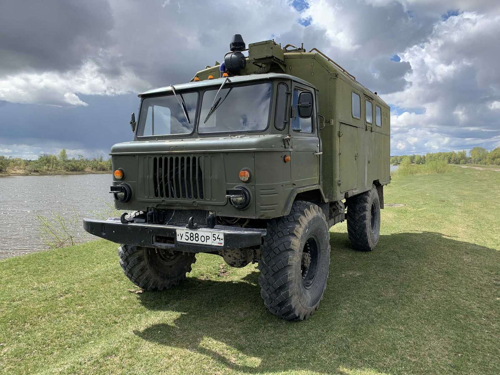 camion de l'armée puzzle en ligne à partir d'une photo