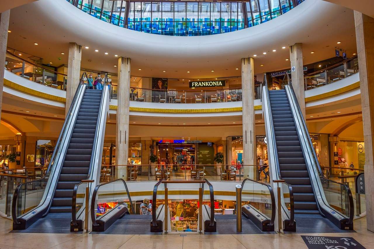 Escalators in a department store online puzzle