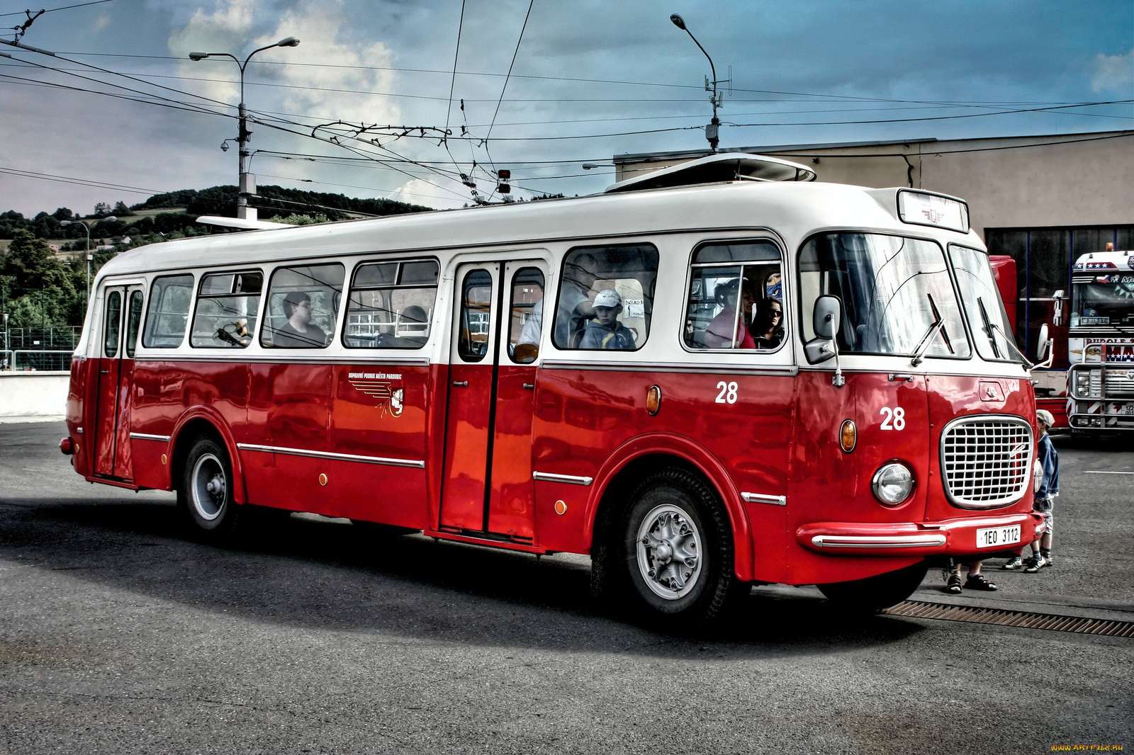 retro bus puzzle online from photo