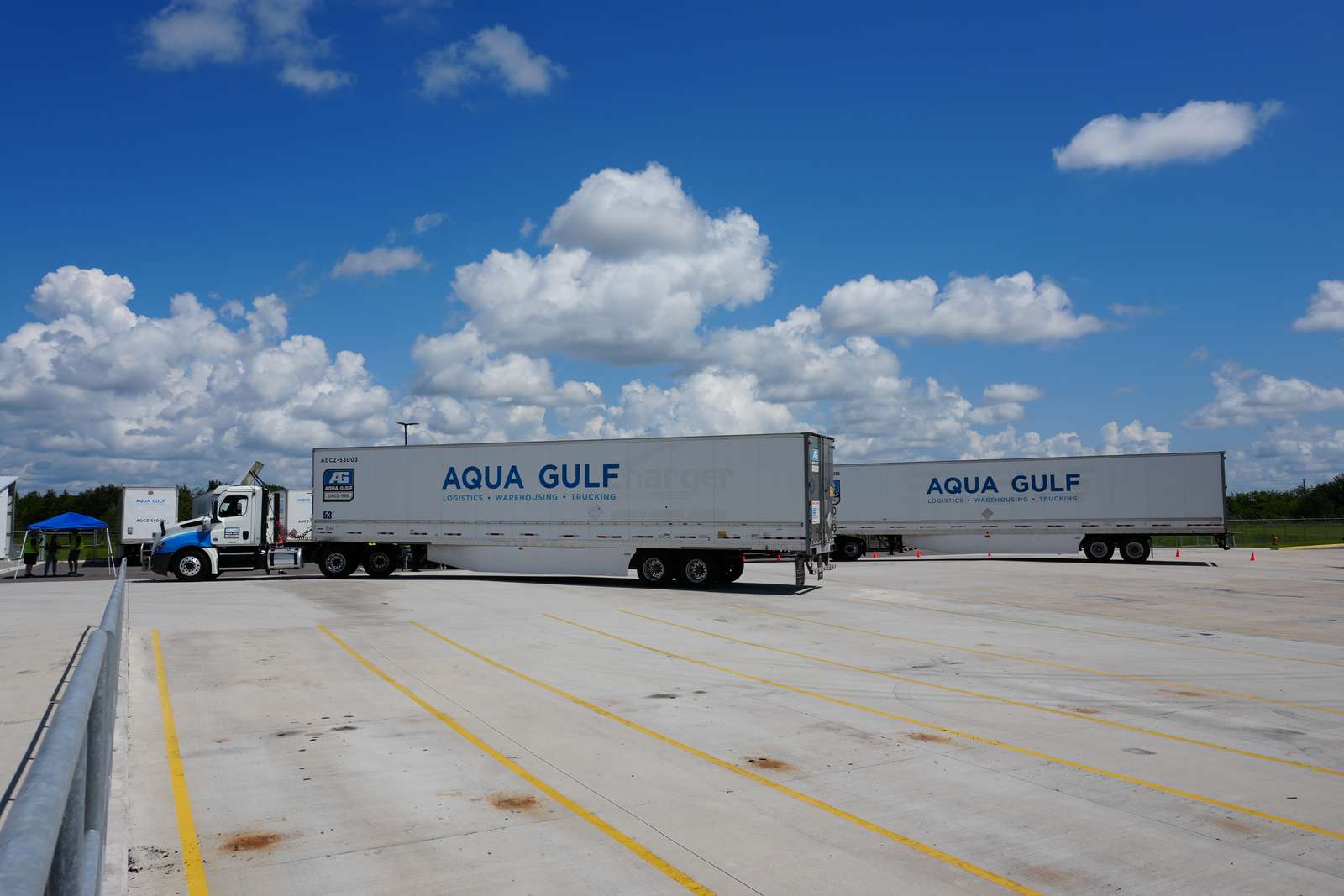 AG Truck puzzle online from photo