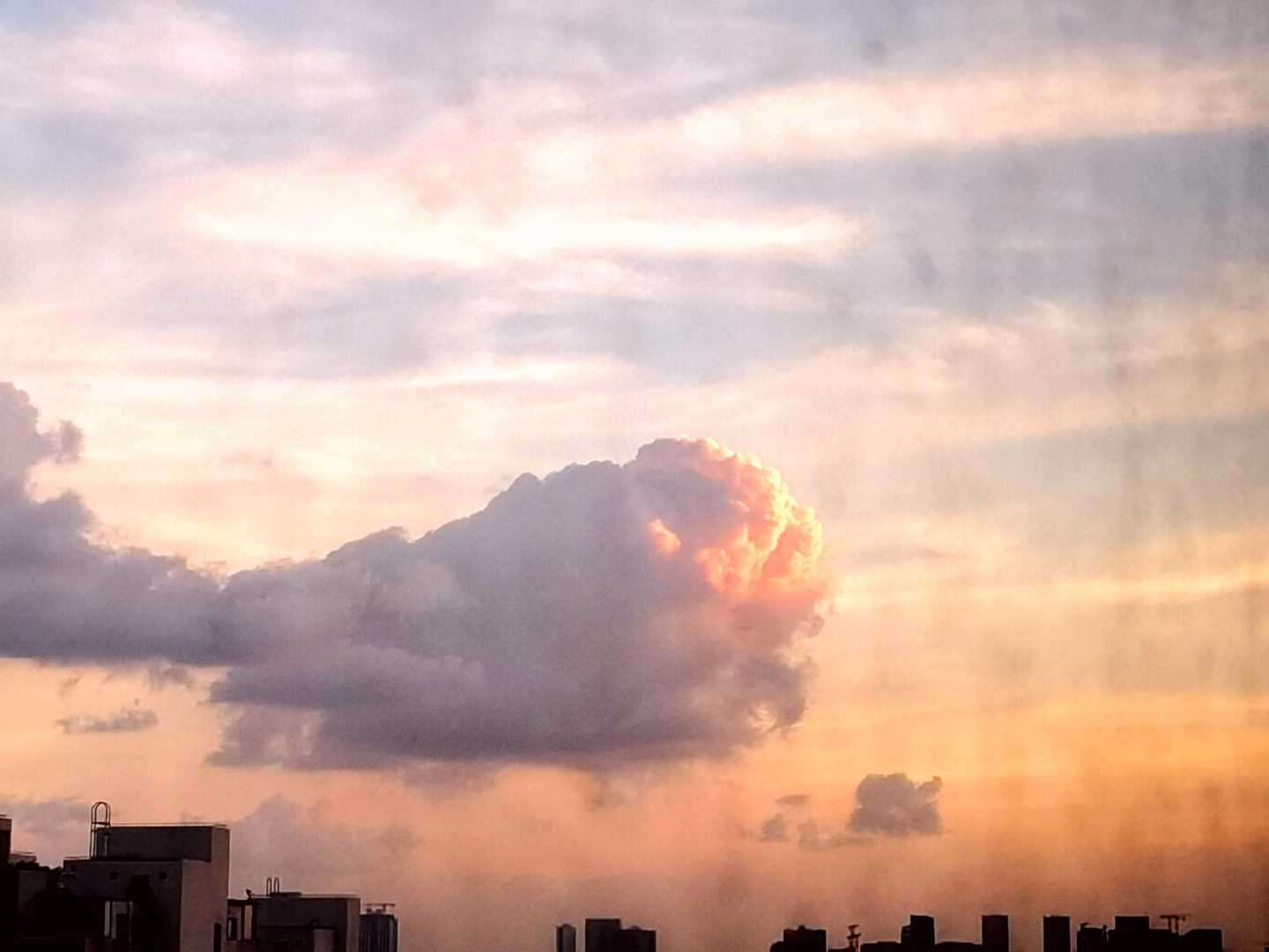 Σύννεφα και ουρανός παζλ online από φωτογραφία