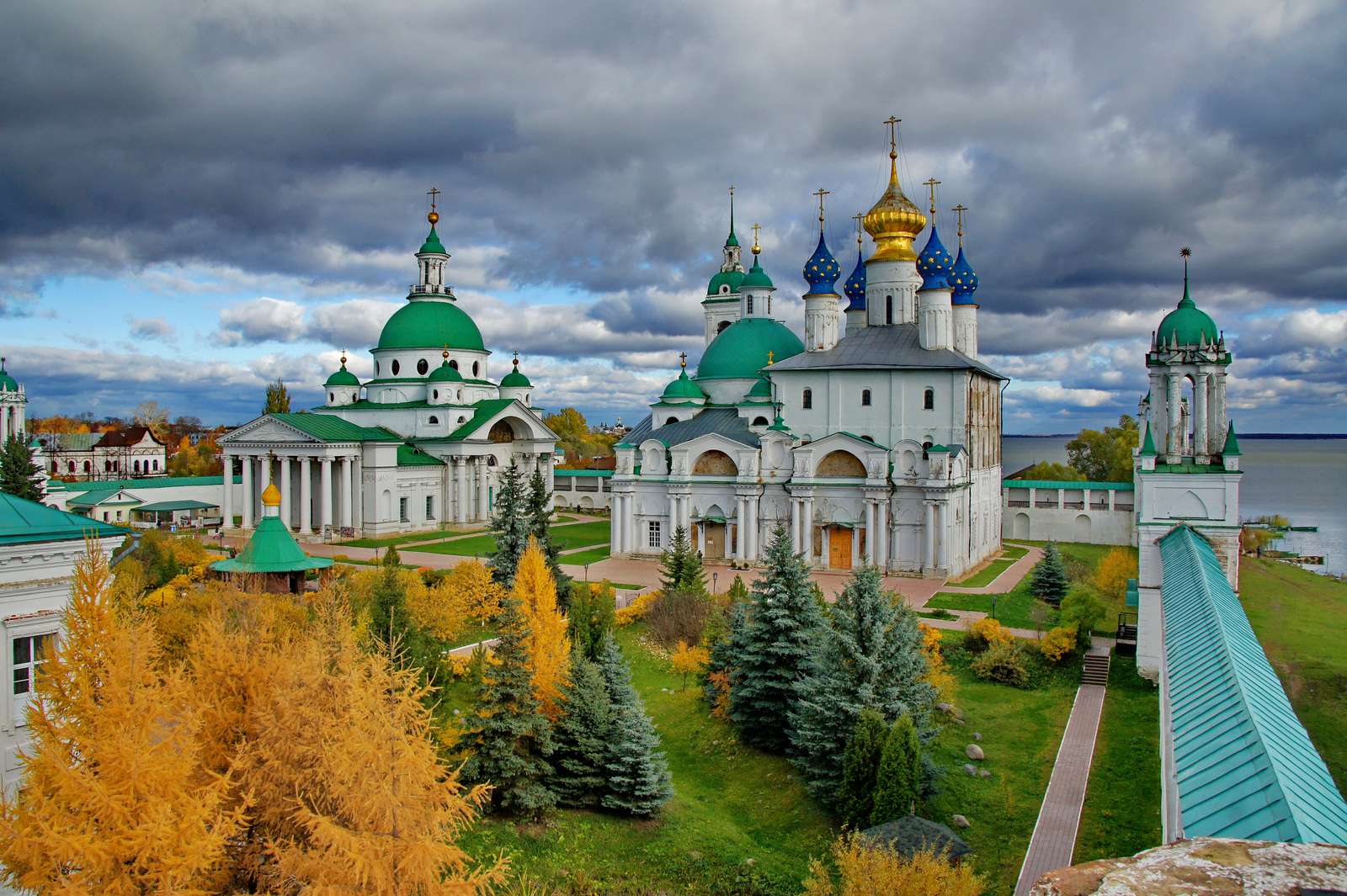 православний храм скласти пазл онлайн з фото
