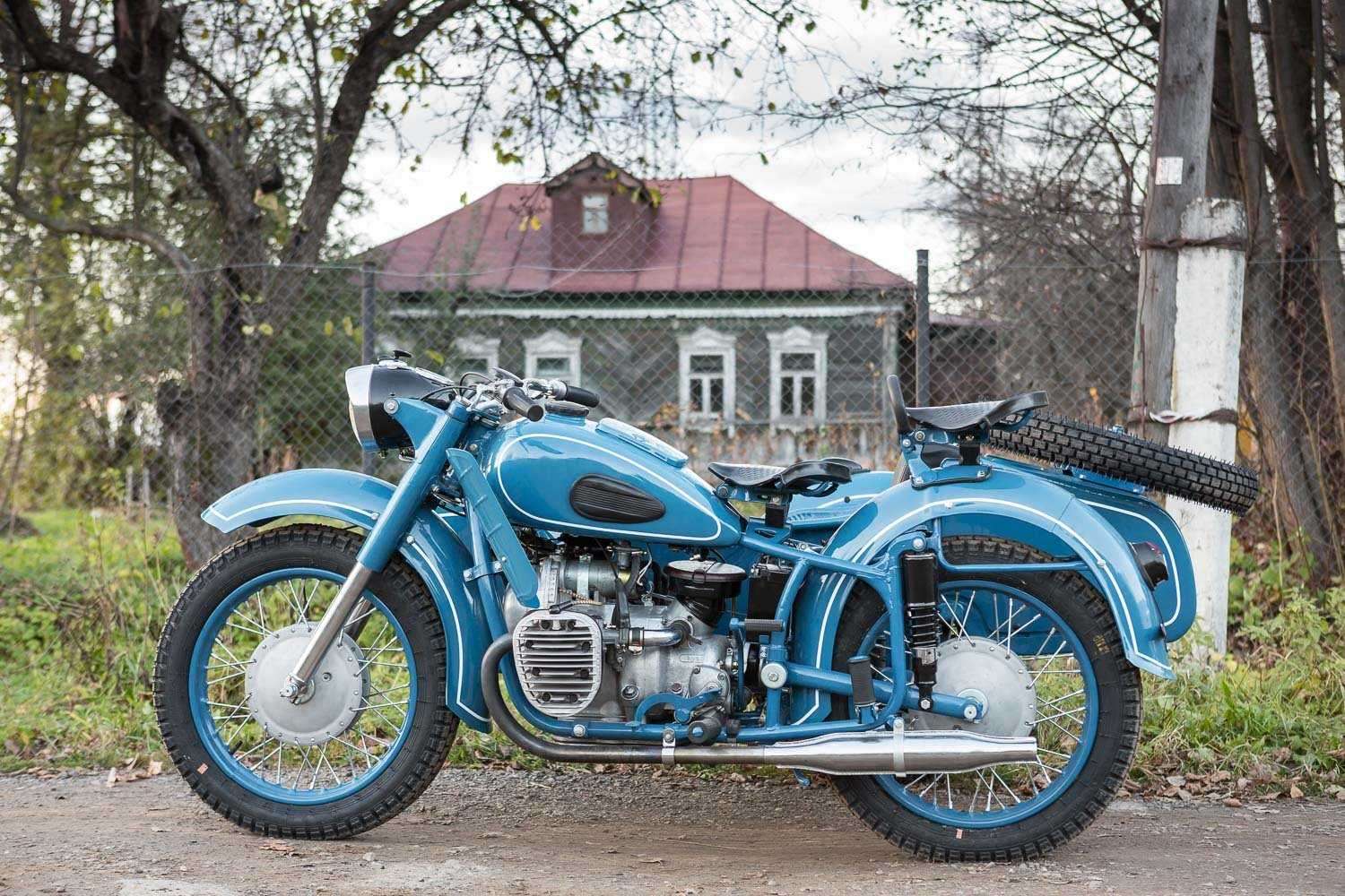 motorcycle K-750 "Irbit" puzzle online from photo