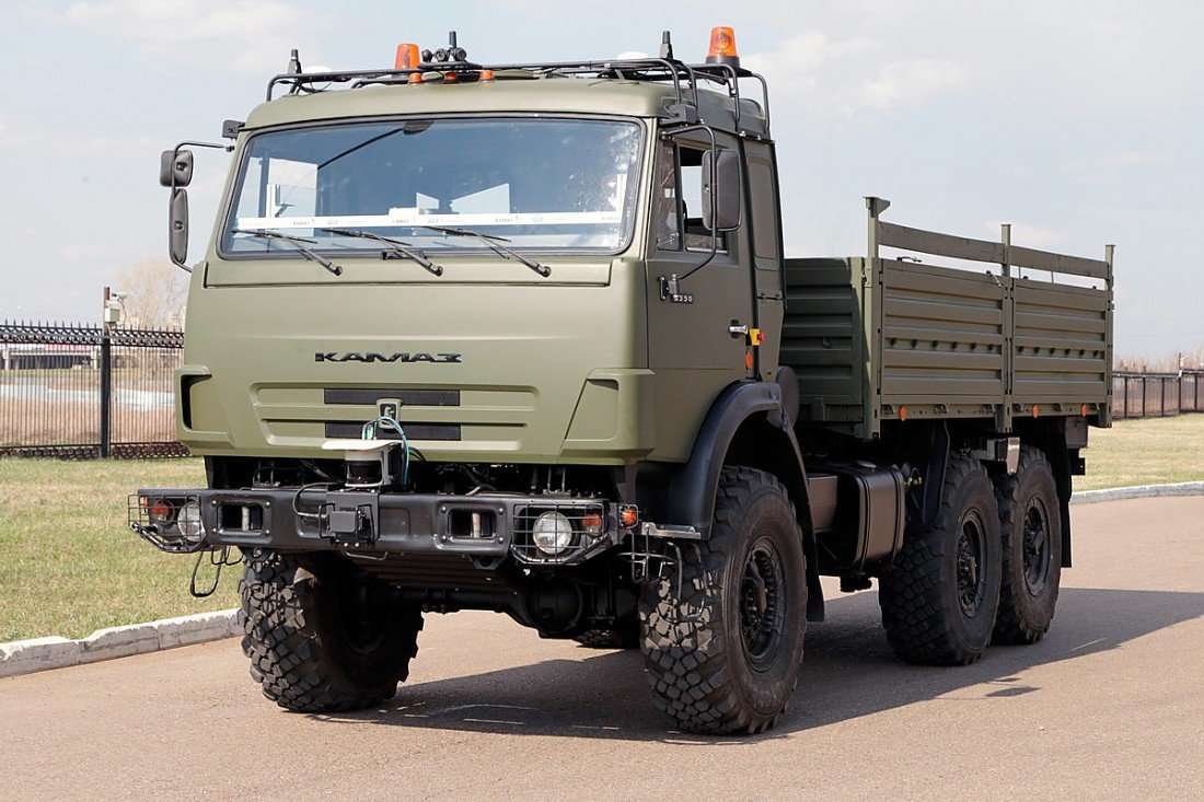 армійська вантажівка онлайн пазл