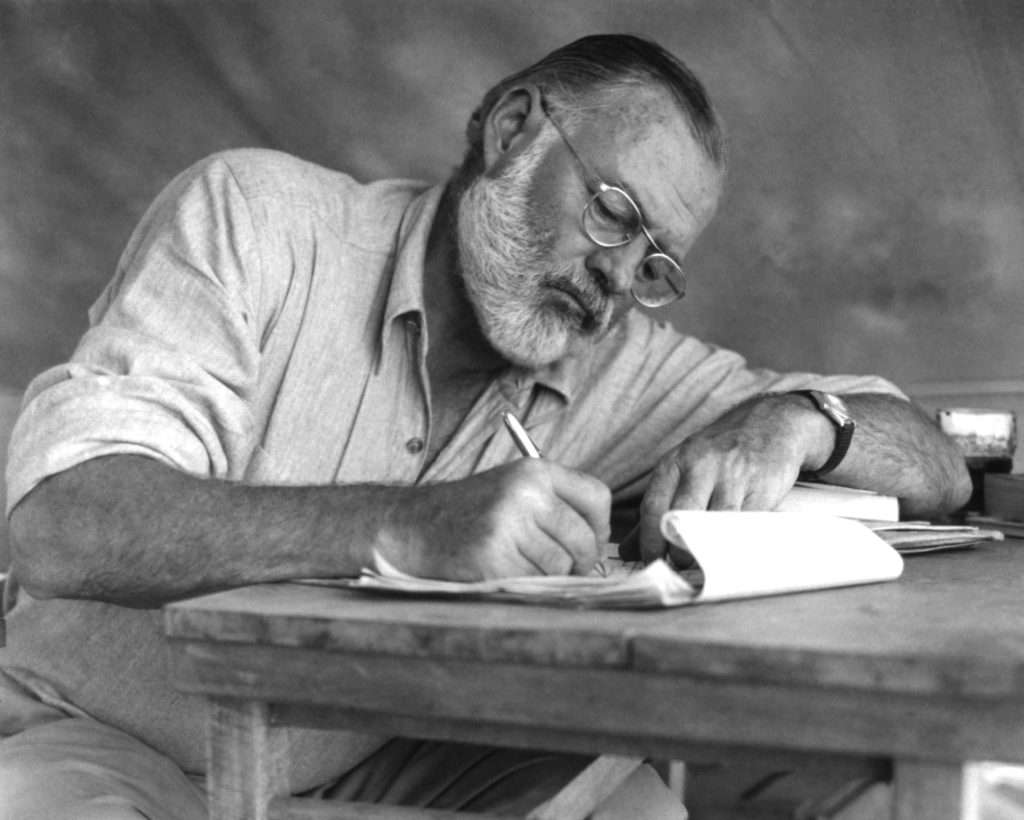 Ernest Hemingway pussel online från foto