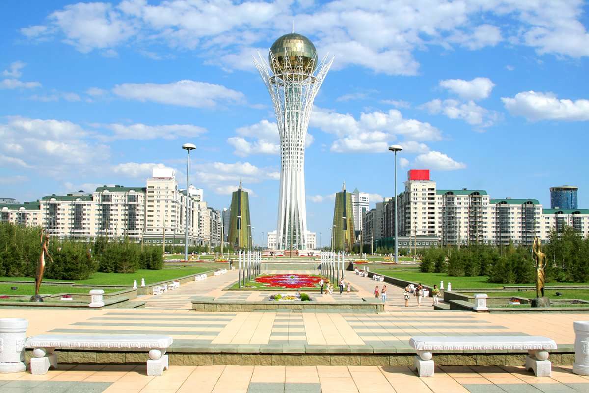 Astana puzzle online da foto