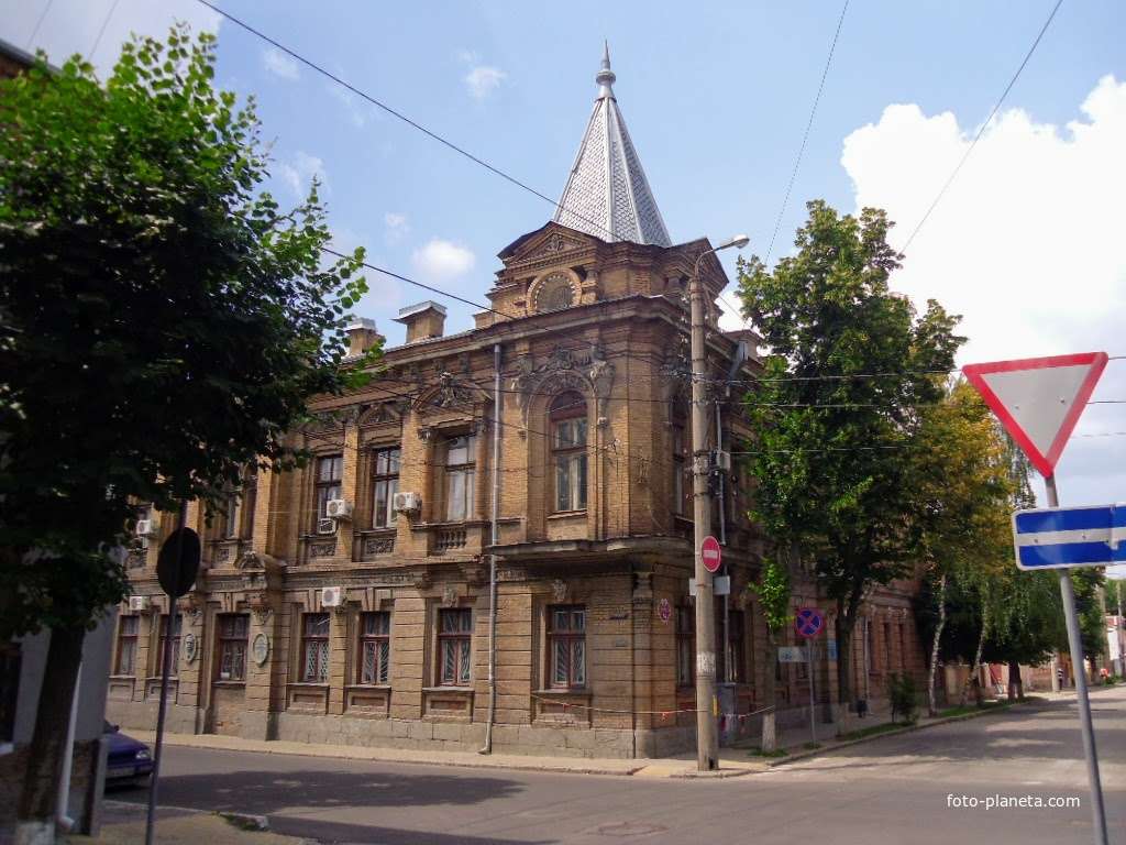 Das ehemalige Haus des Arztes Weisenberg (Kropivnytskyi) Online-Puzzle