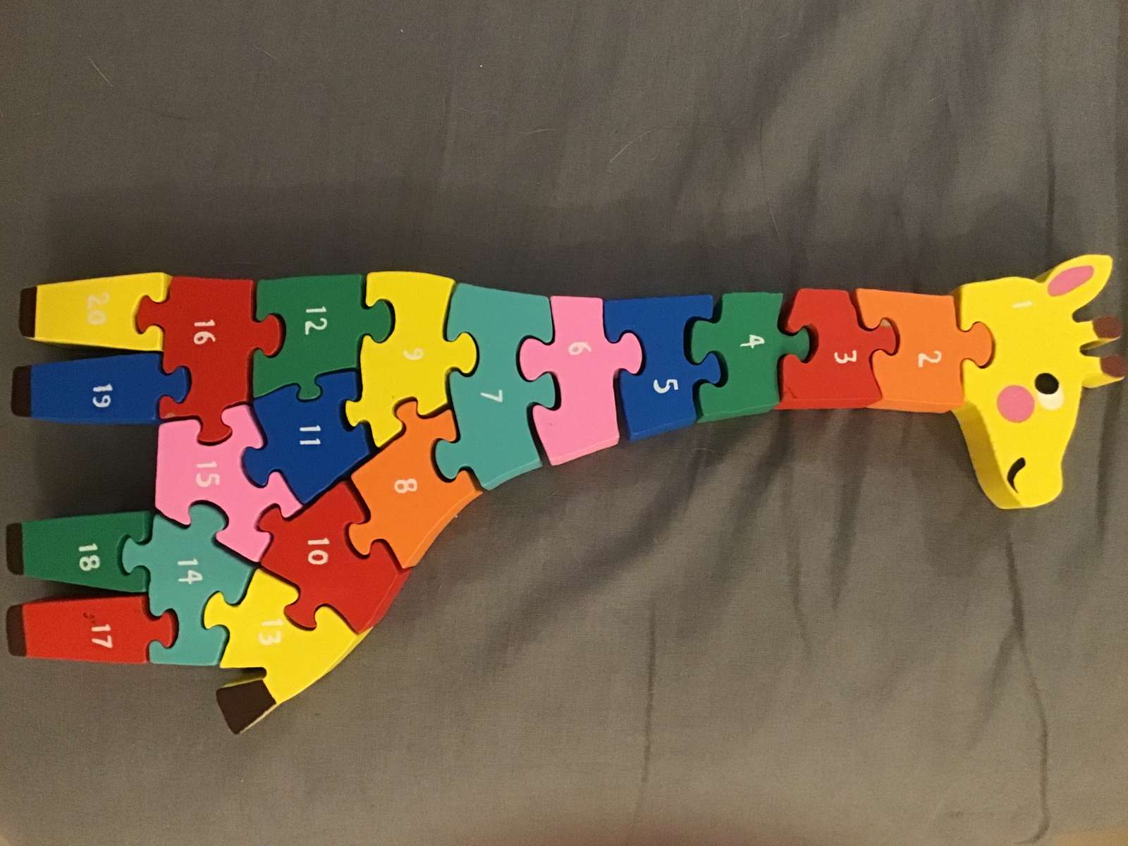 Giraffa con numeri 1-20 puzzle online da foto
