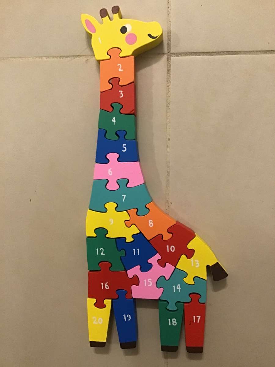 Giraffe puzzle with numbers puzzle online from photo