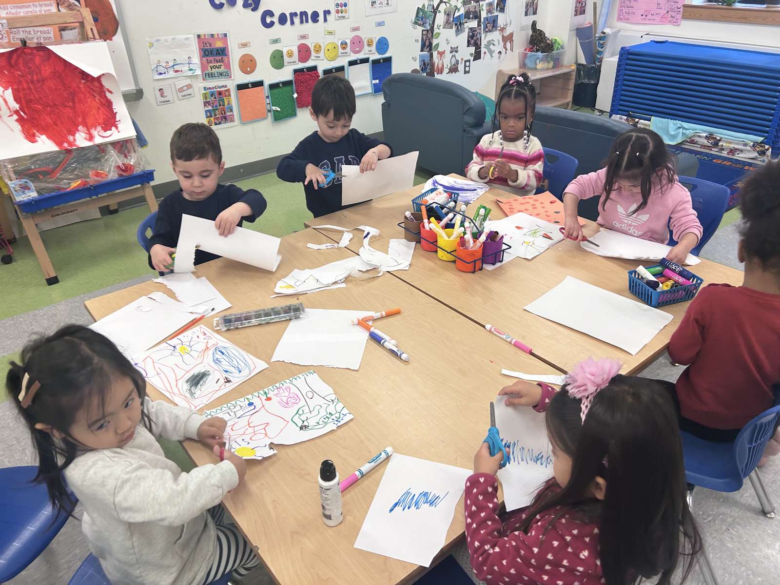 kids cutting puzzle online from photo