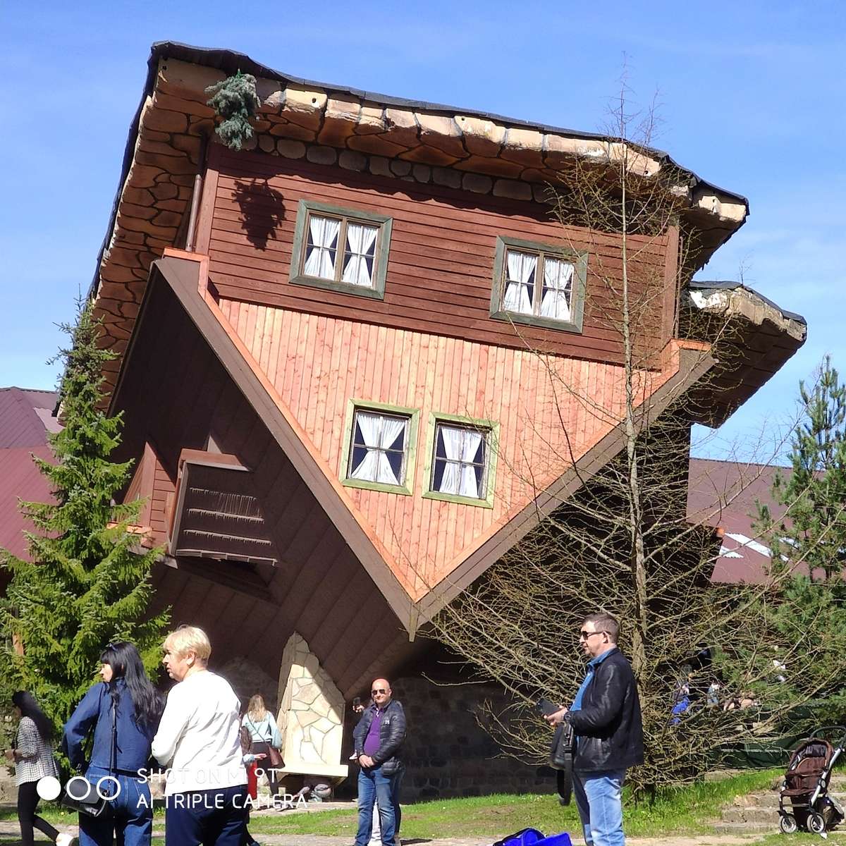a house upside down online puzzle