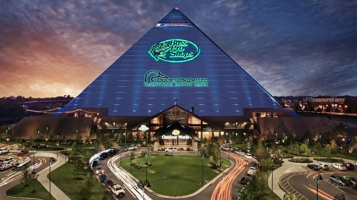 Bass pro пирамида онлайн пъзел от снимка