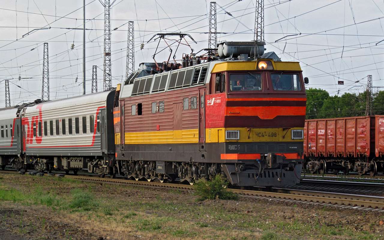 electric locomotive ChS4T puzzle online from photo