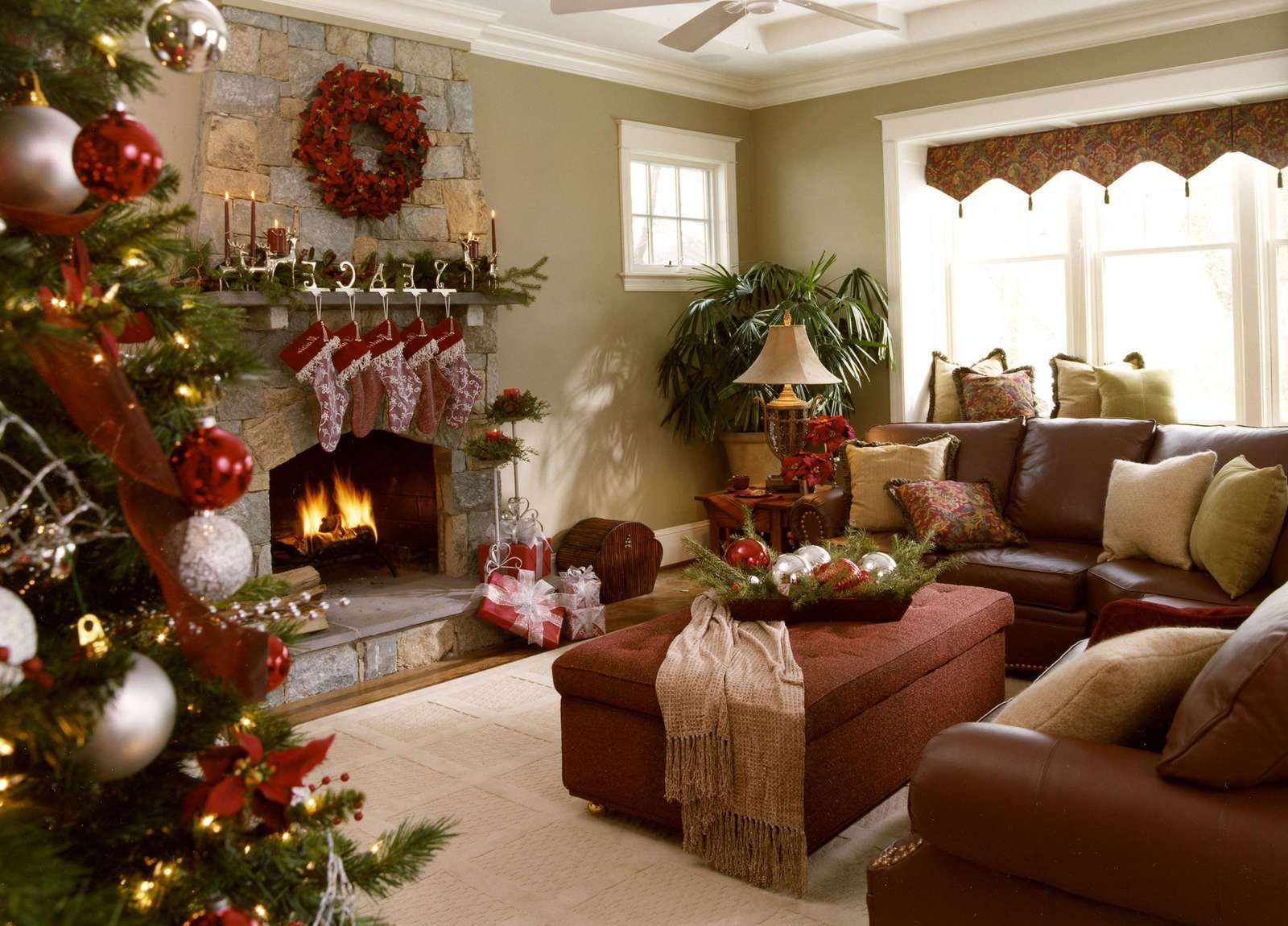 A karácsonyi vörösök szobája puzzle online fotóról