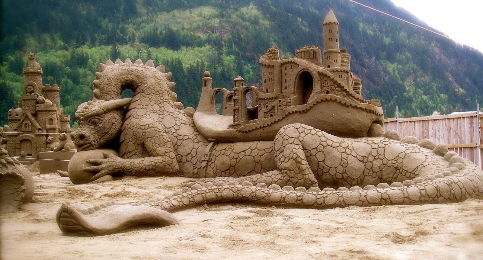 Gagnant de la sculpture sur sable puzzle en ligne à partir d'une photo