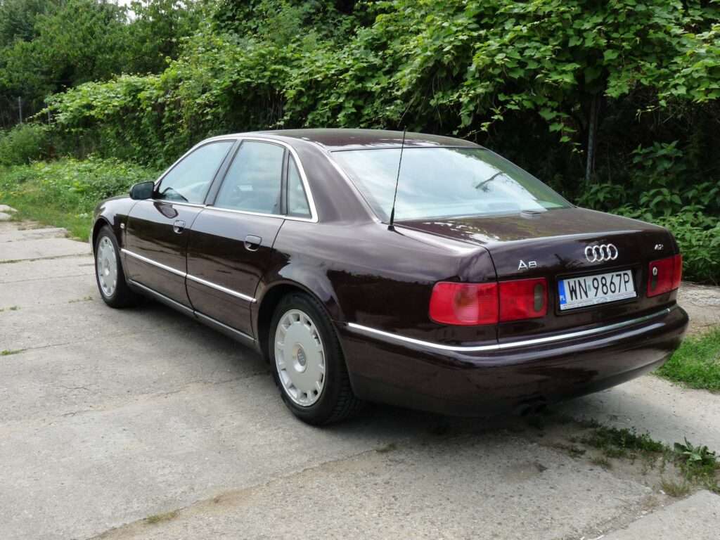 AudiA8D2 онлайн пъзел