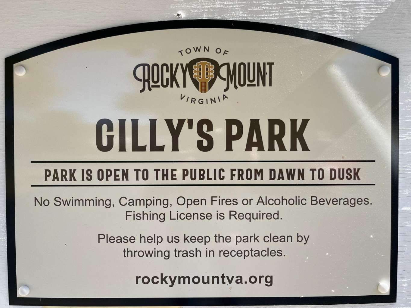 Знак Gilly Park онлайн пъзел от снимка