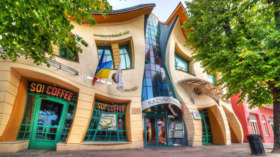 „Schiefes Haus“ in Sopot, Polen Online-Puzzle