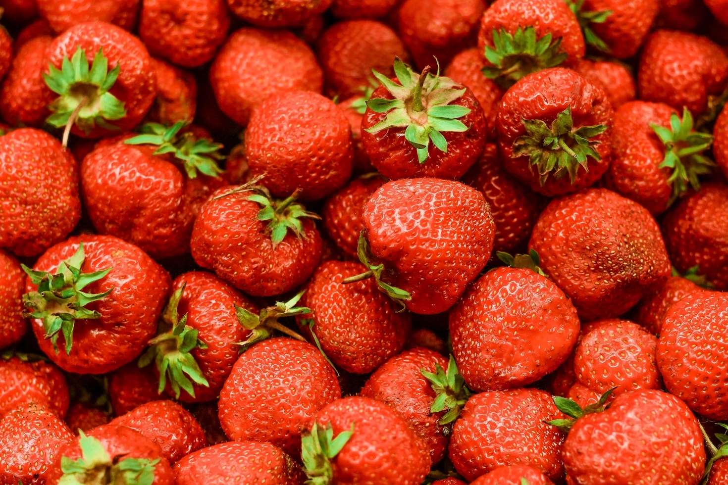 Tasty Strawbs puzzle online from photo