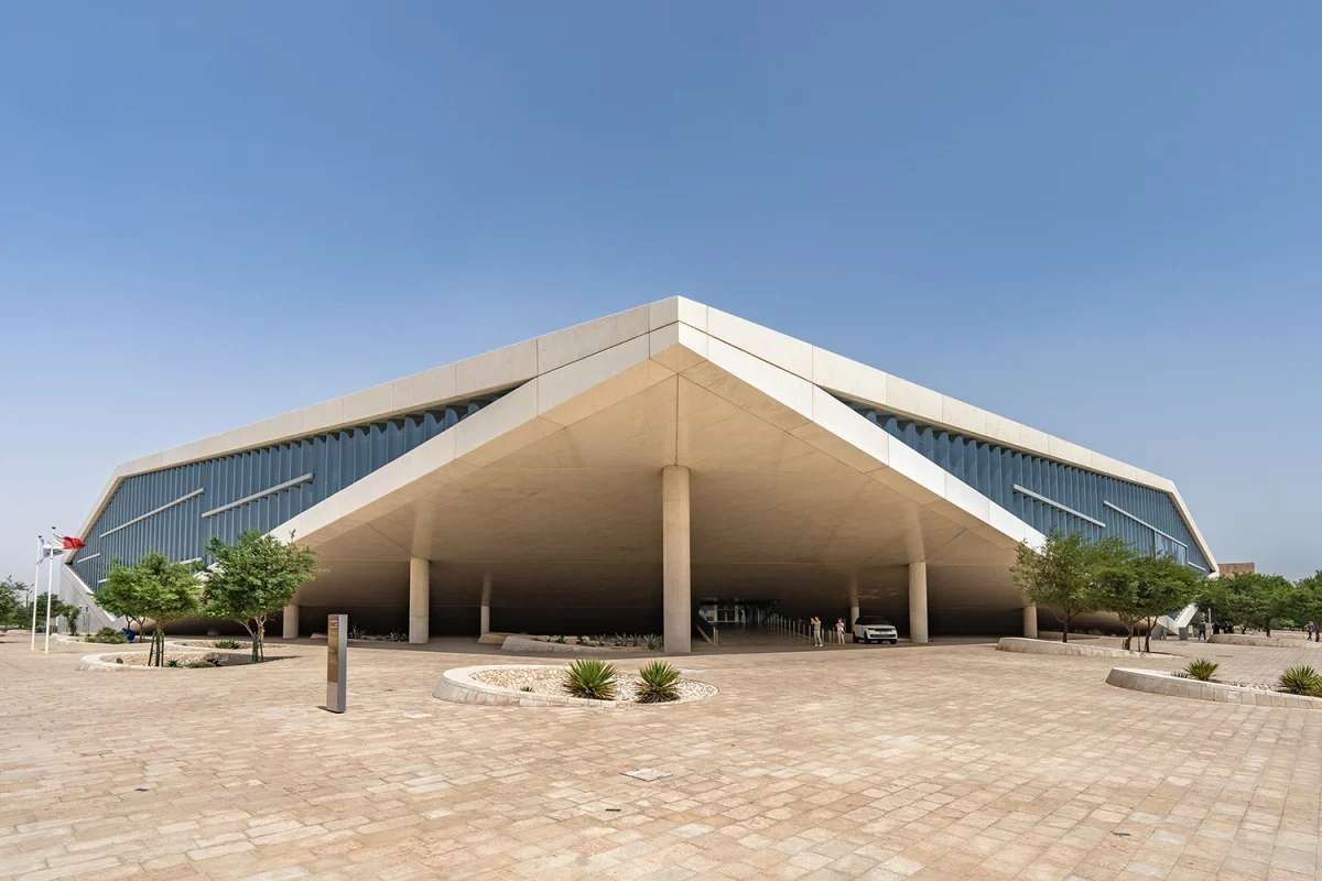 مكتبة قطر الوطنية puzzle online a partir de fotografia