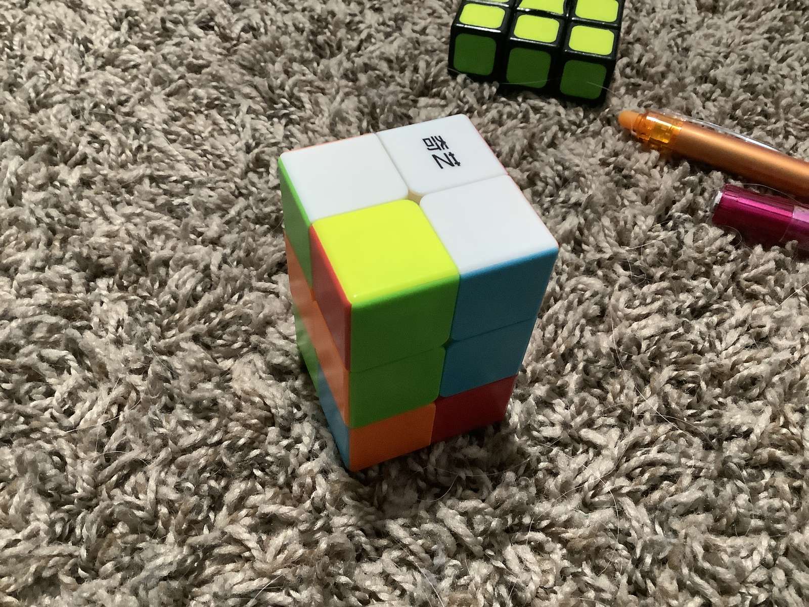 1regarde le cube puzzle en ligne à partir d'une photo