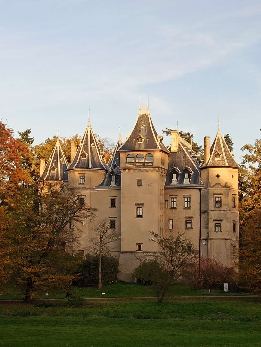 hrad ve Velkém Polsku puzzle online z fotografie