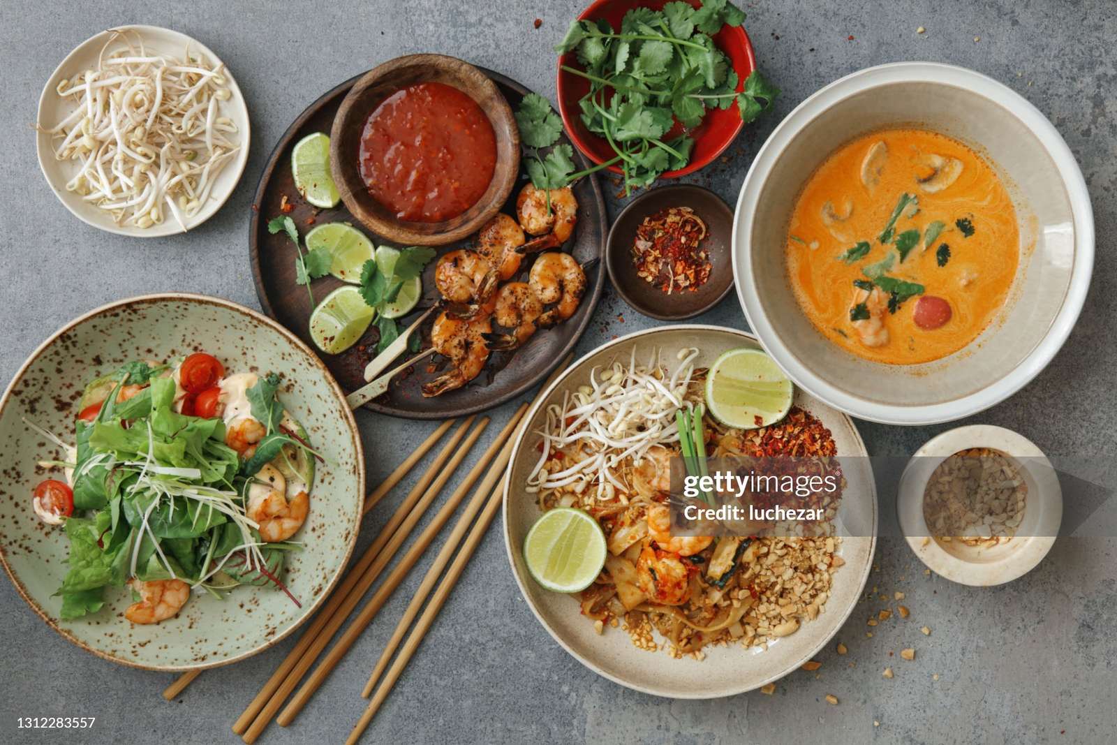 Κλασικά ταϊλανδέζικα πιάτα online παζλ