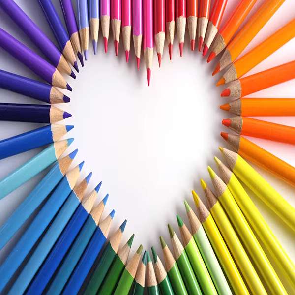 Färgade pennor pussel online från foto
