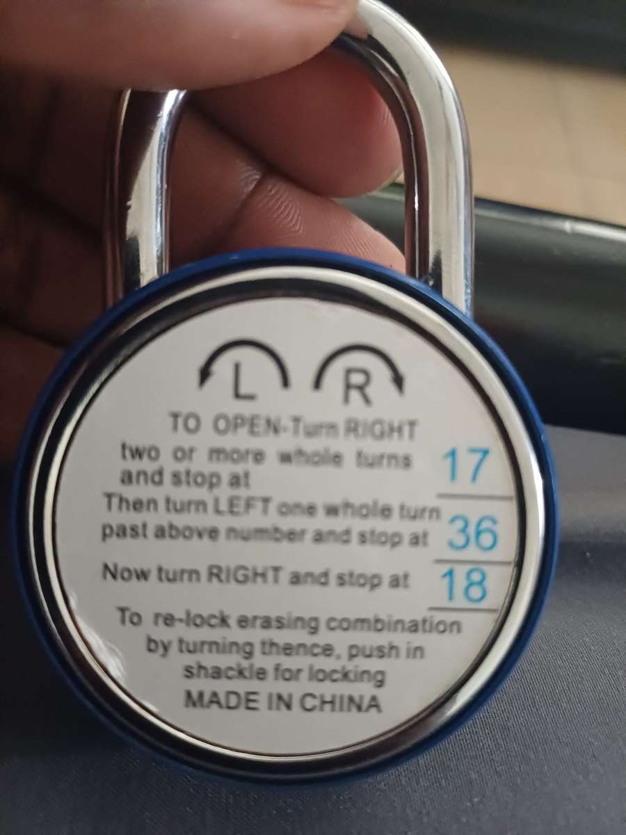 Lock puzzle puzzle online from photo