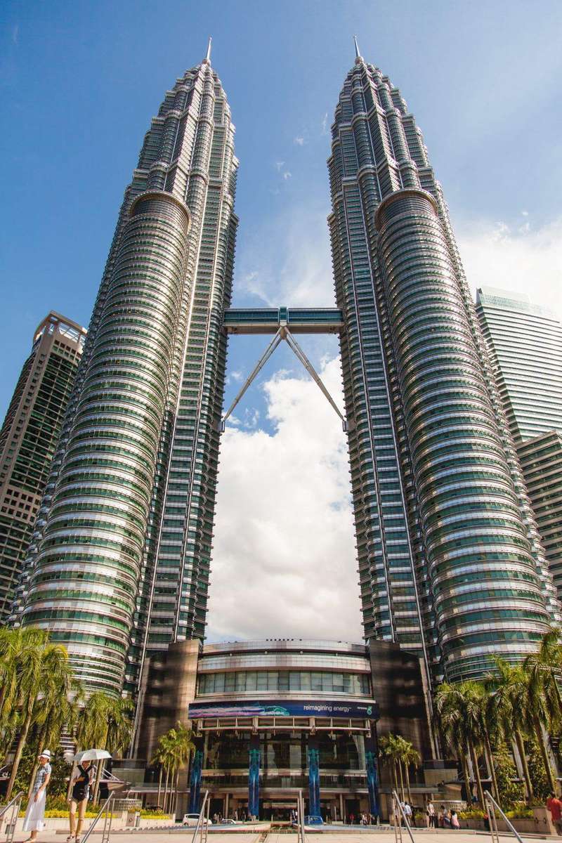 PETRONAS TWIN TOWERS online puzzle