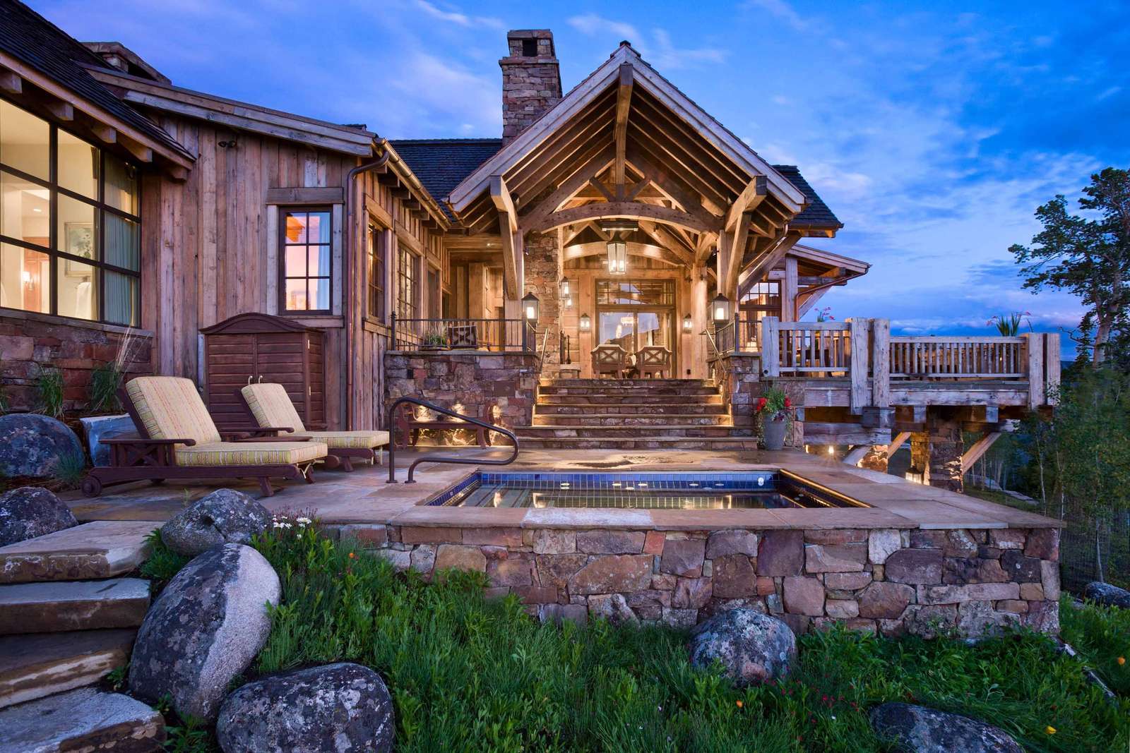 Outside Rustic House puzzle online from photo