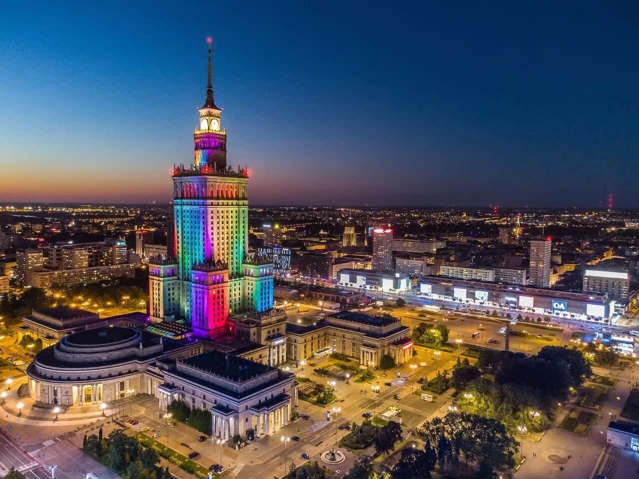 Palácio da Cultura e Ciência (Polônia) puzzle online a partir de fotografia