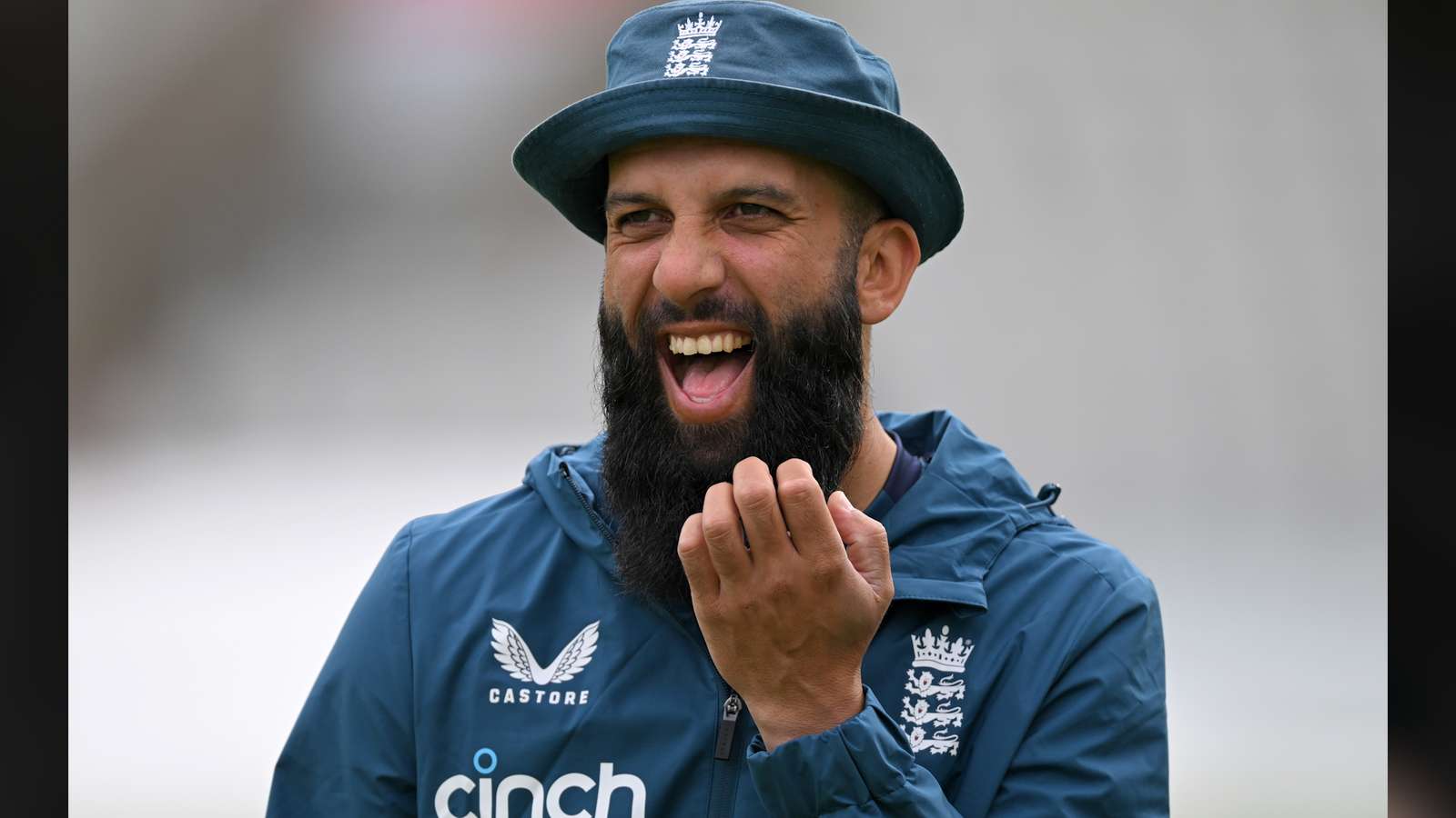 Moeen Ali puzzle online from photo