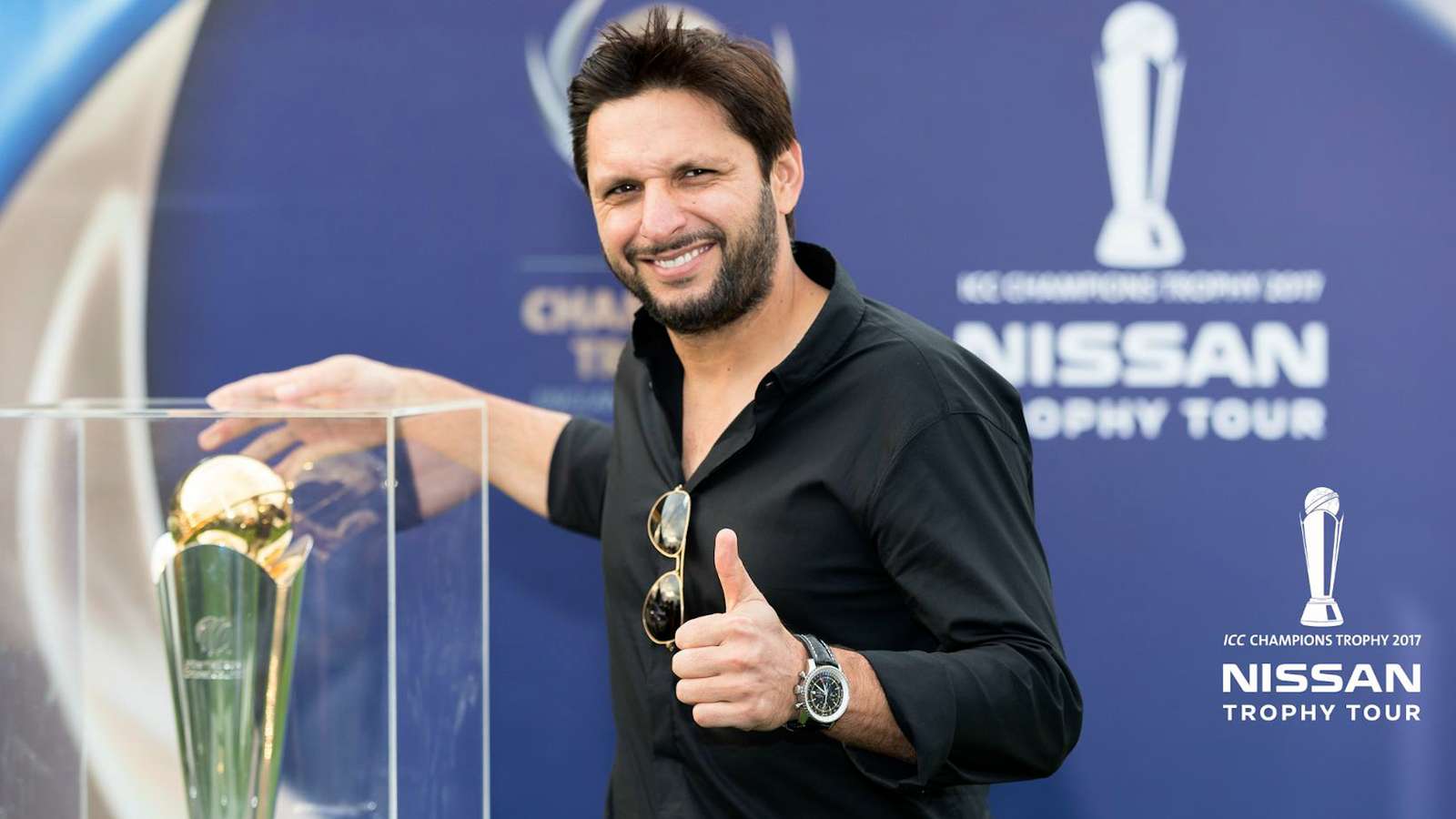 Shahid Afridi0 puzzle online from photo