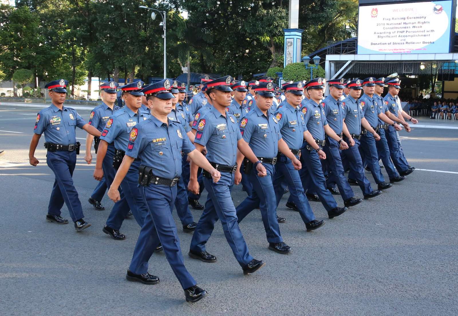 police des Philippines puzzle en ligne à partir d'une photo