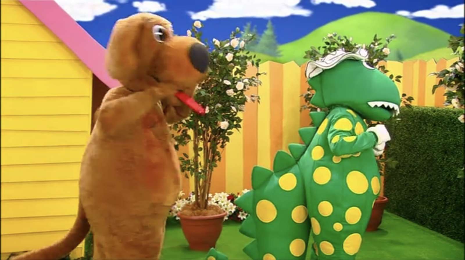 les tortillements remue le chien et Dorothy le dinosaure puzzle en ligne