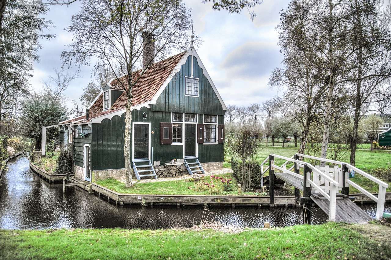 Къща в Холандия онлайн пъзел от снимка