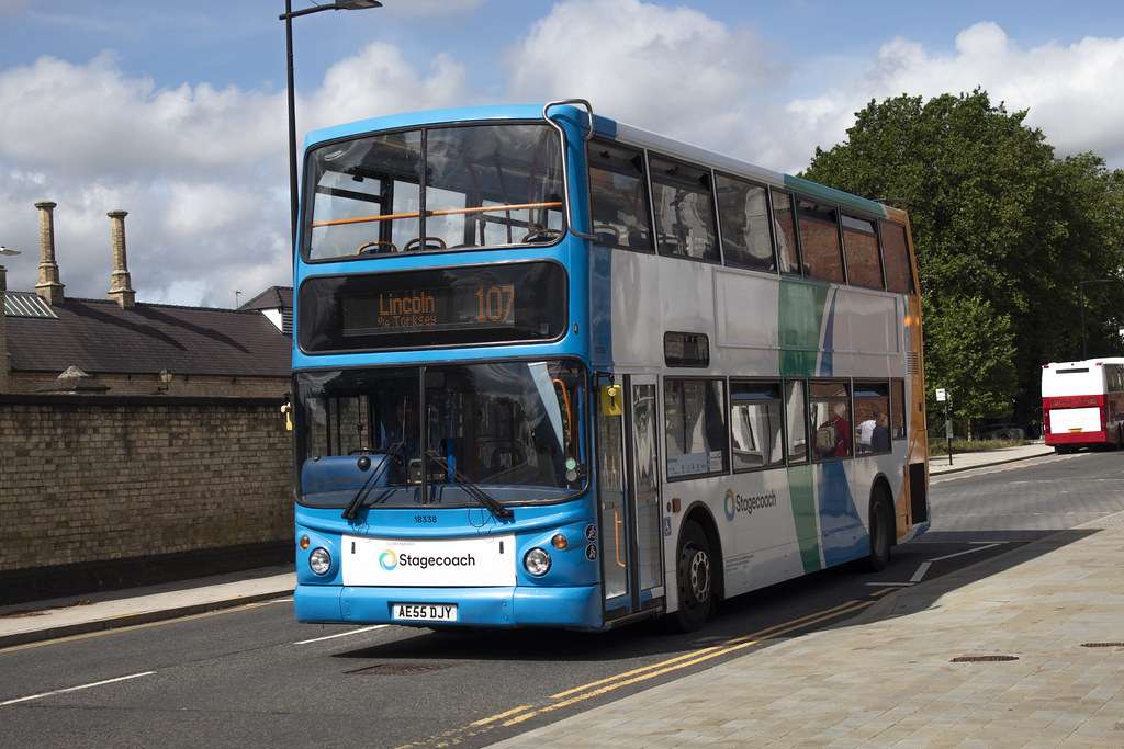 autobus autobus alx400 puzzle en ligne à partir d'une photo