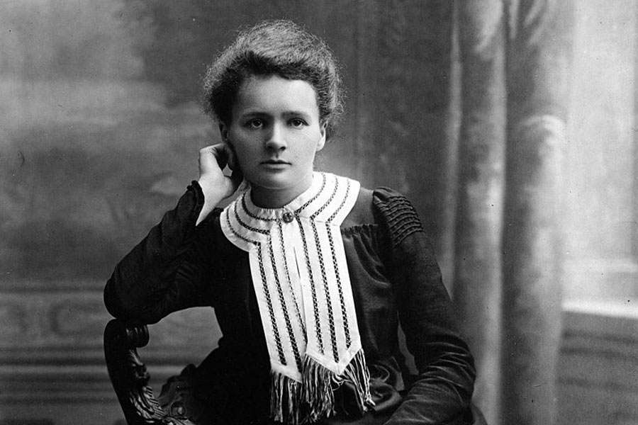 Marie Curie puzzle online