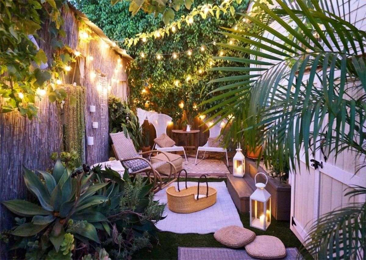 Вътрешен двор със светлини онлайн пъзел от снимка
