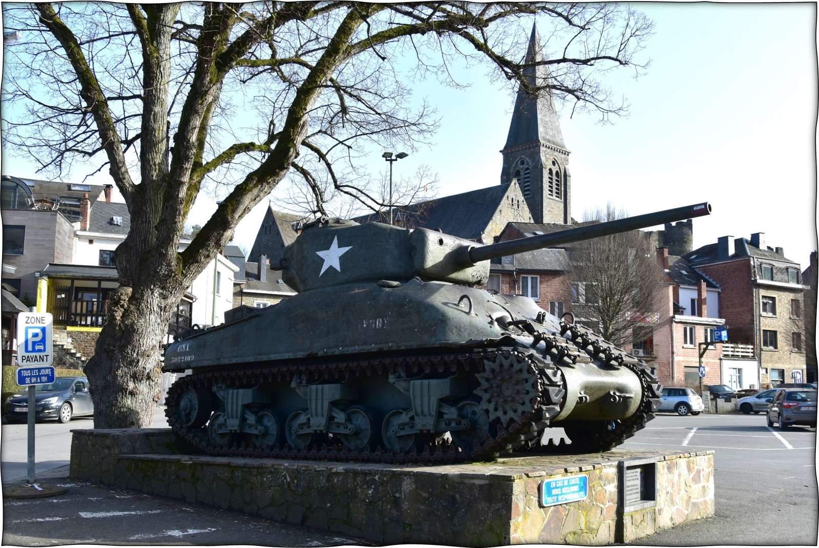 Sherman tank puzzle online from photo